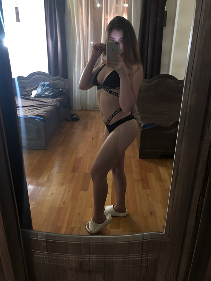 Елизавета привлекательная девушка из Магнитогорска цена от 10000 руб