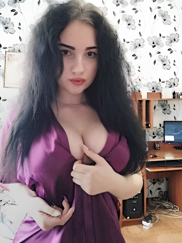 Олечка привлекательная девушка из Магнитогорска цена от 2500 руб