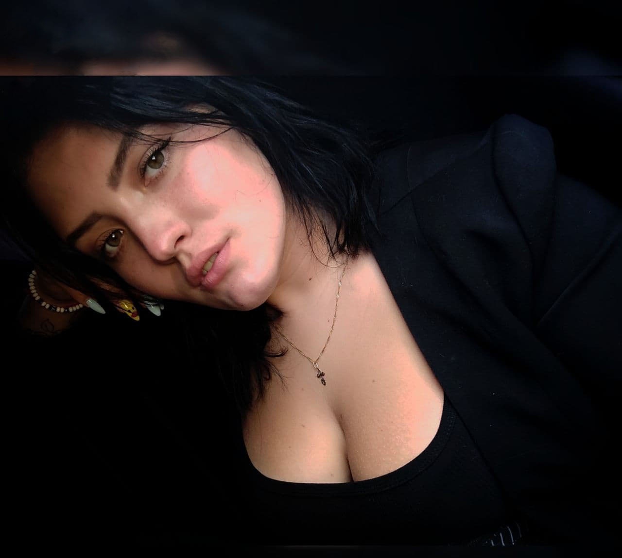 Ная привлекательная девушка из Магнитогорска цена от 3000 руб